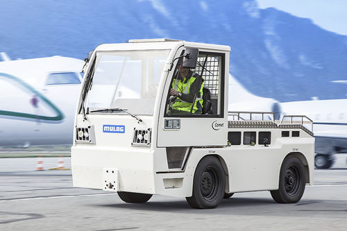 Tractor eléctrico - Comet 4 E - MULAG Fahrzeugwerk Heinz Wössner GmbH u. Co. KG - con 4 ruedas / con operador sentado / de remolcado