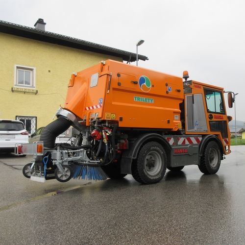 Barredora para montaje en vehículo - LKM - Gebrüder TRILETY GmbH  - hidráulica / para espacio público / de polvo