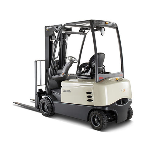Carretilla elevadora eléctrica - SCF 62 series - CROWN - con operador sentado / para uso exterior / industrial