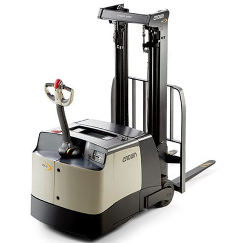 Apiladora eléctrica - SHC 5500 series  - CROWN - con operador a pie / 24 V / para almacén