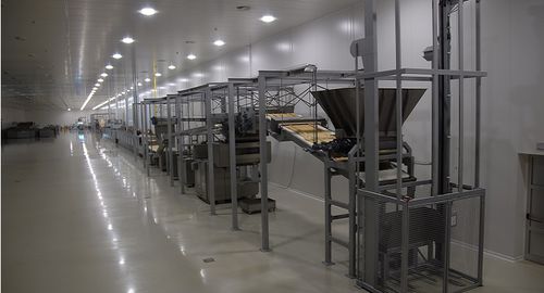 Sistema de alimentación automático - Baker Perkins Ltd.