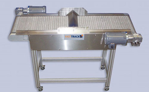 Transportador de banda - Fasttrack Engineering Propriety Limited - con banda metálica / invertido / de doble vía
