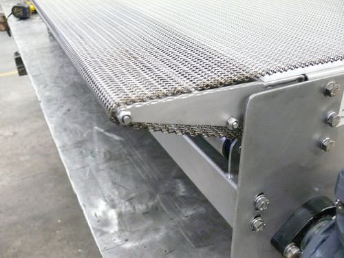 Transportador de banda - Cleatrac - Jonge Poerink Conveyors - horizontal / de transferencia / para la industria alimentaria