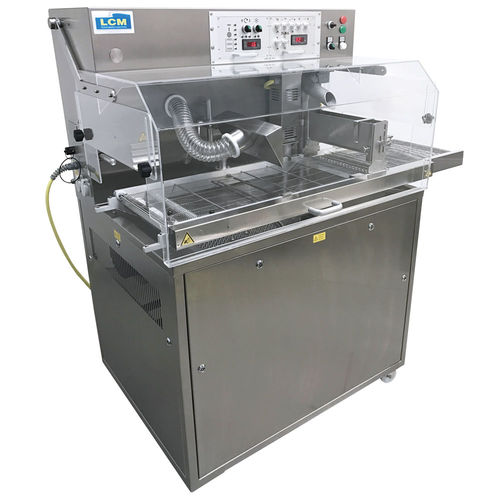 Máquina de recubrimiento y temperado continua - ATC-P series - LCM Schokoladenmaschinen GmbH - para chocolate / con mesa vibratoria / de acero inoxidable