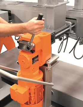Alimentador de tornillo sin fin - LSB XX - Leistritz Extrusionstechnik GmbH - para productos a granel / modulable / con alimentación manual