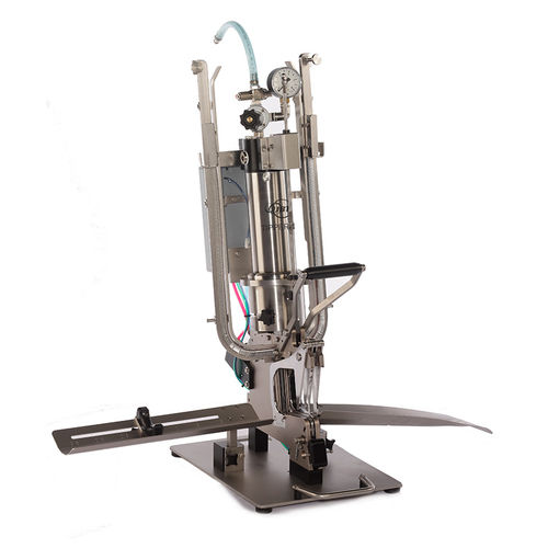 Clipadora para salchichas - DCM 90 - TIPPER TIE TECHNOPACK GmbH - para productos alimentarios / semiautomática