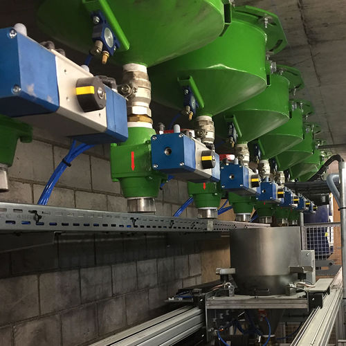 Dosificador de granulado - Würschum GmbH Dosieranlagen-Abfüllmaschinen - de colores / batch