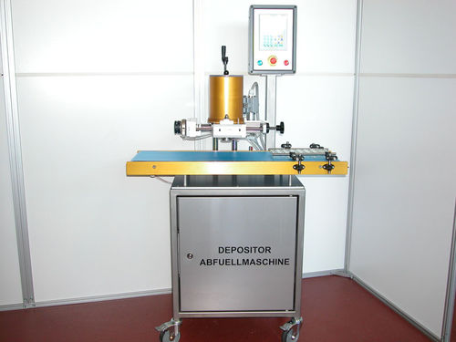 Máquina de llenado semiautomática - depositor D03 - ZUM WALD Maschinen- & Apparatebau - de botes / para pequeños productos de chocolate / volumétrica