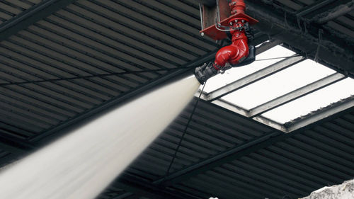 sistema de extinción de incendios a base de agua