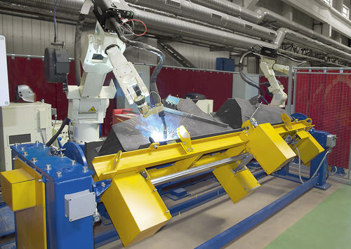Célula robotizada de soldadura MIG-MAG - Techvagonmash - para vehículo ferroviario