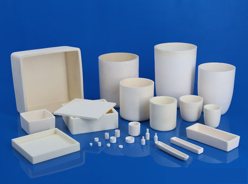 Crisol para la industria de los semiconductores - Xiamen Innovacera Advanced Materials Co., Ltd - de cerámica / para transporte de metal en fusión / para aplicaciones de alta temperatura