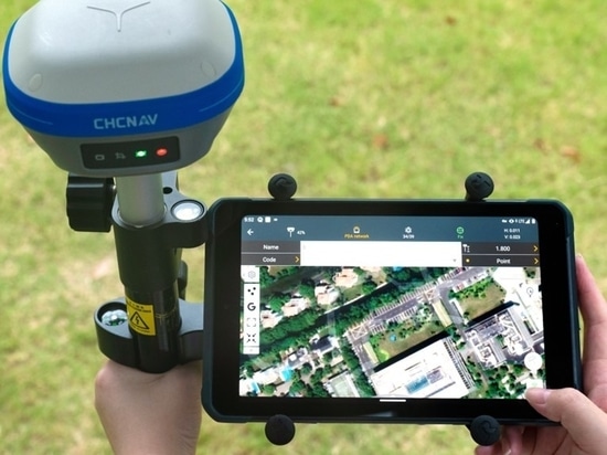 Receptor GNSS i73+, tableta de campo con la APP Lanstar 8 de CHCNAV