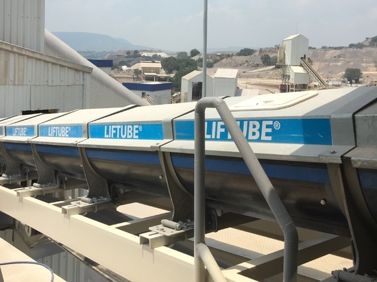 Optimice la estanqueidad y la seguridad de sus cintas transportadoras con LIFTUBE