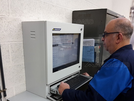 5 maneras de aumentar la productividad con una estación de trabajo Armagard para el taller