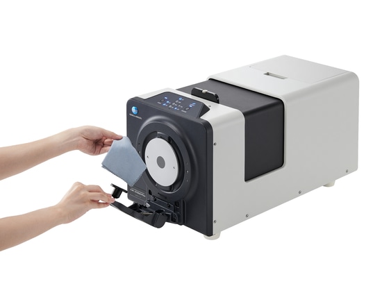 Konica Minolta lanza el CM-3700A Plus, el modelo estrella de espectrofotómetro de alta precisión y fiabilidad