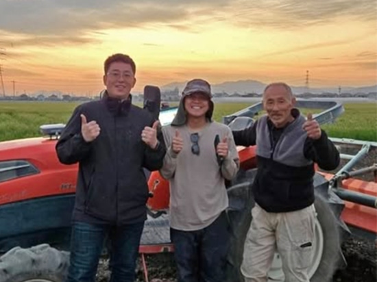 La historia del agricultor | Sistema de autodirección Hi-Target FARMSTAR-F3 en Japón