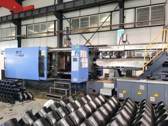Máquina de moldeo por inyección de accesorios de tuberías de PE - Serie GJ de SOUND Machinery