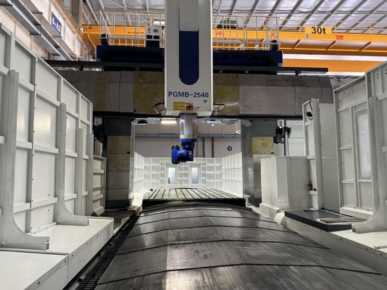 PRATIC produce una gama completa de tipos de centros de mecanizado CNC