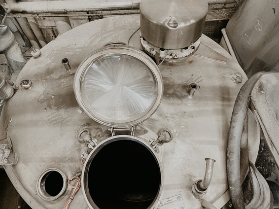 Tanque de proceso para el almacenamiento de cola