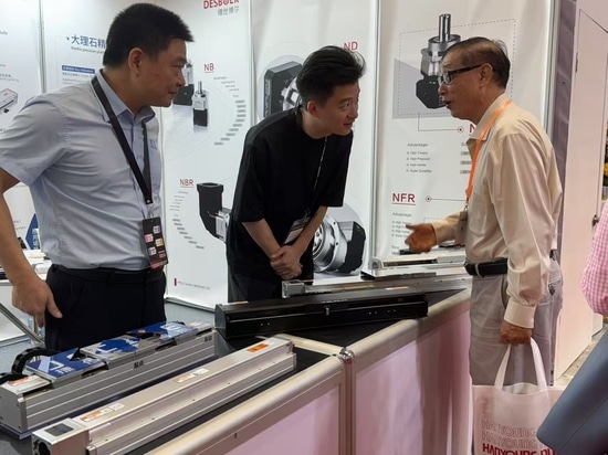Nuestra fábrica, protagonista de la principal feria de fabricación de Vietnam con soluciones de automatización en directo