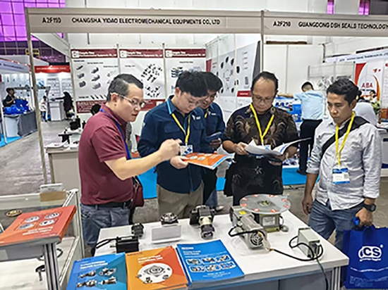 Automatización de Hansheng en la Semana Internacional de la Industria de Yakarta, los productos y soluciones centrales llaman la atención