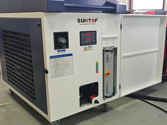 Suntop anuncia la finalización y las pruebas finales de la soldadora láser manual 4 en 1 de 6000W personalizada para un cliente español, lista para su entrega a tiempo