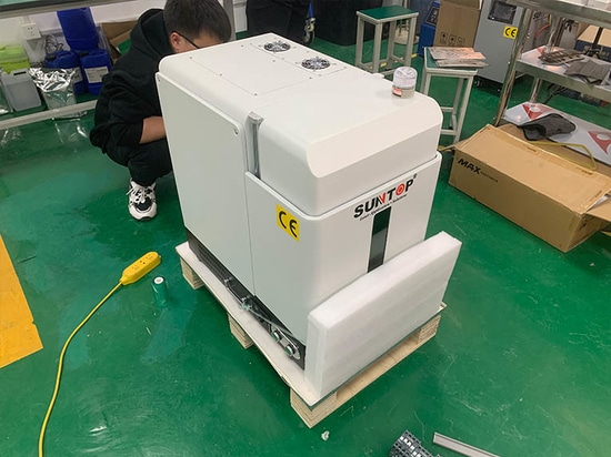 Entrega satisfactoria de una máquina de marcado láser portátil cerrada adquirida por un cliente alemán