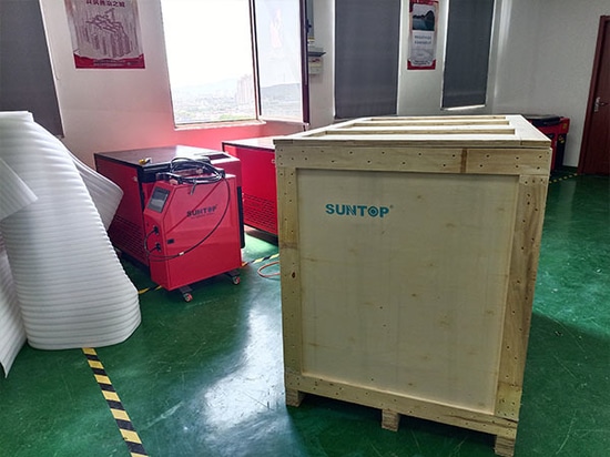 ¡Enviamos a Italia una máquina de limpieza láser portátil personalizada de 3000 W!