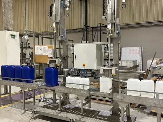 Sistema semiautomático para llenado de bidones