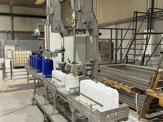Sistema semiautomático para llenado de bidones