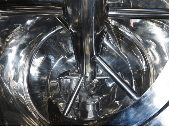 Secador al vacío vertical de 2.500 L para química nacional