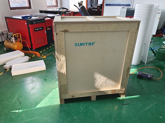 Soldador láser portátil 4 en 1 Suntop 1500W: rigurosamente probado y enviado a Italia