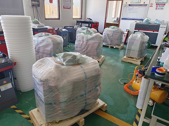 SUNTOP entrega con éxito 8 máquinas de soldadura láser portátiles de 1500 W personalizadas a un cliente español