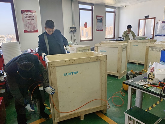 SUNTOP entrega con éxito 8 máquinas de soldadura láser portátiles de 1500 W personalizadas a un cliente español