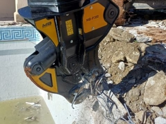 Pinza de demolición MB-P380