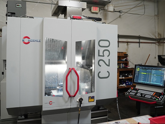 G Zero CNC Maschining invirtió en la máquina HERMLE C 250 de 5 ejes