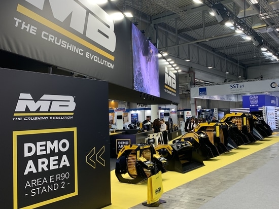 Samoter stand interior