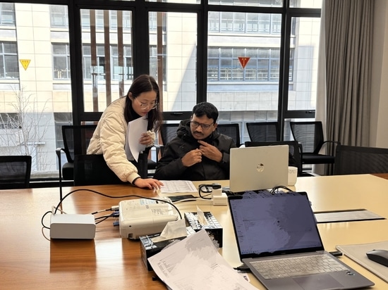 Un cliente zambiano visita por tercera vez Tianan Electric