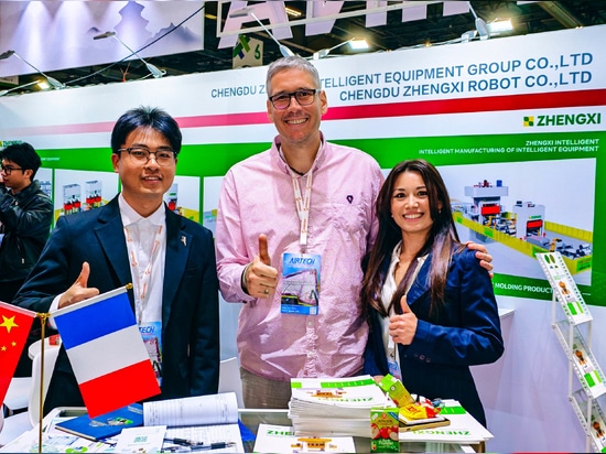 Zhengxi Intelligent brilla en JEC WORLD 2026: liderando un nuevo futuro en el moldeo de materiales compuestos