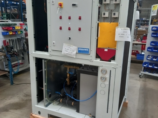 Envío de un refrigerador RFI 2x300 EURODIFROID