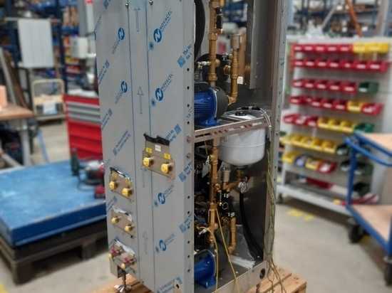 Montaje de una unidad de refrigeración por agua para la industria alimentaria