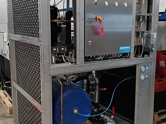Circuito de refrigeración en un enfriador de agua RFI 750 (chiller)