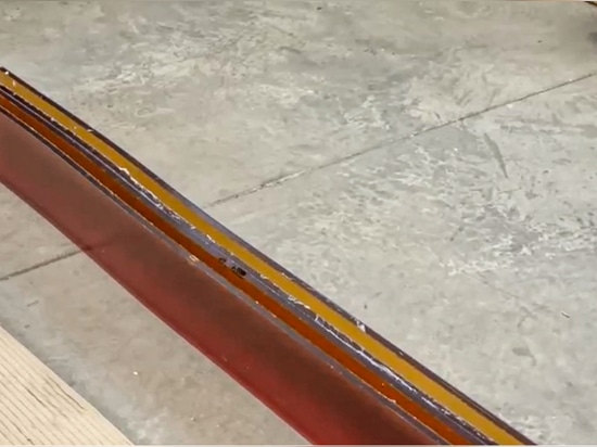 Moldes de poliuretano para cantos – Moldeado en la máquina OSV Mini AB