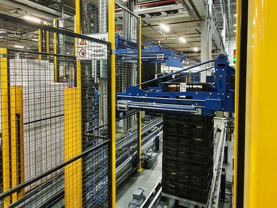 Máquina de flejado SoniXs MS-6H en XPO Logistics