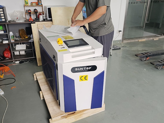 Limpiador láser de 2000 W probado con éxito y enviado a Sri Lanka